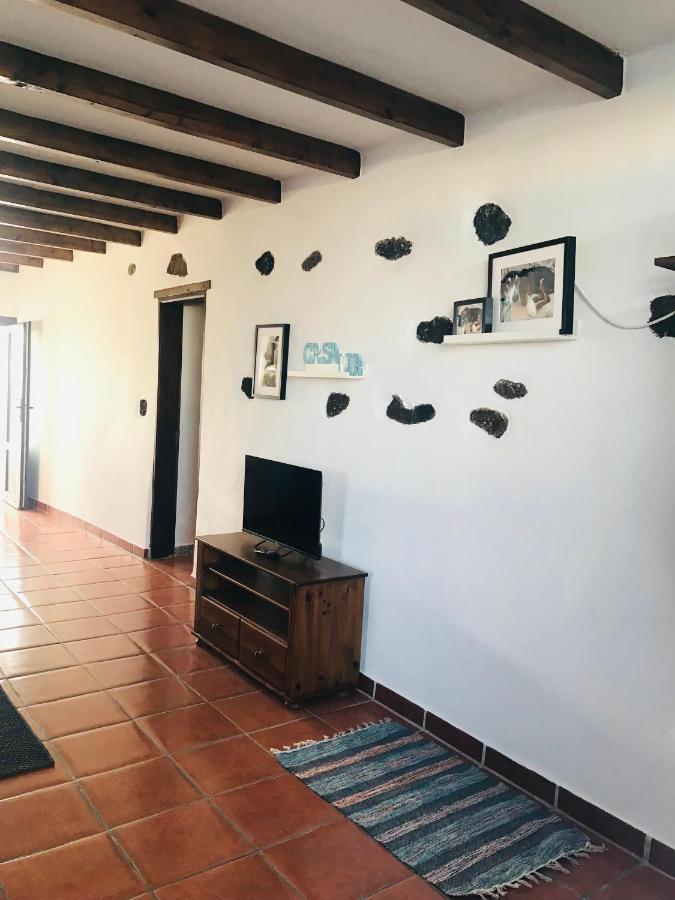 Coqueto Apartamento En El Cuchillo Tinajo Eksteriør bilde